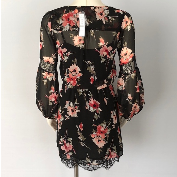 NWT WHBM Romantic Floral Print Dress.. Size 0 - Picture 8 of 15